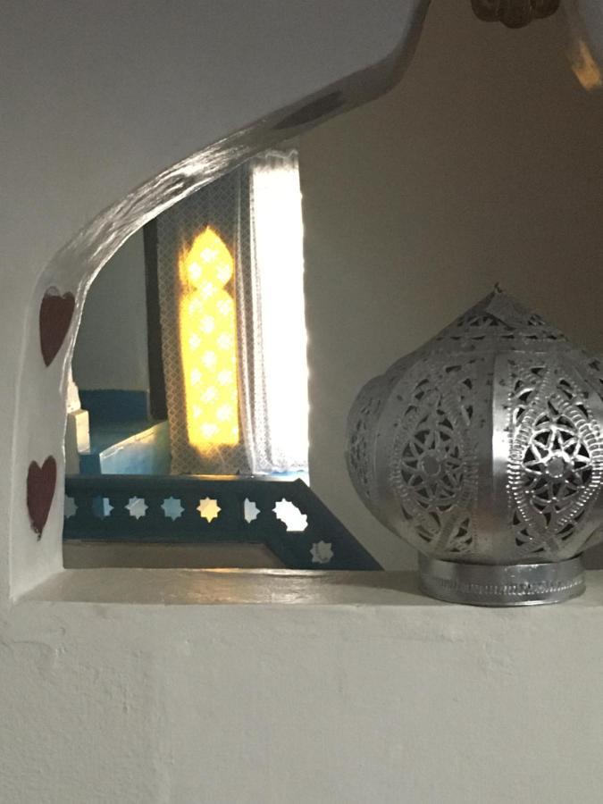 Hathor ,Casa Marroqui Con Dos Terrazas En La Medina Antigua , Ideal Parejas!! Wifi!! Асила Екстериор снимка