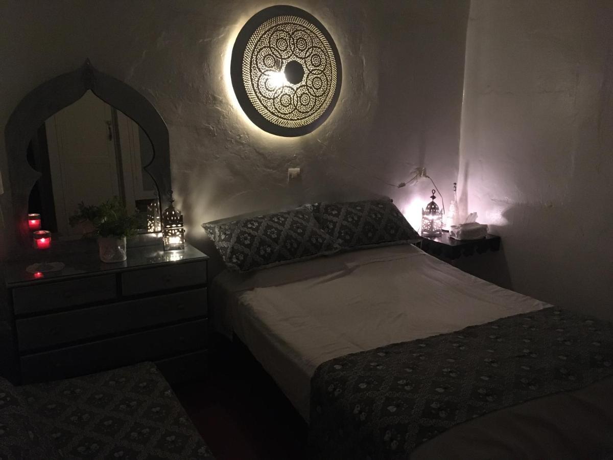 Hathor ,Casa Marroqui Con Dos Terrazas En La Medina Antigua , Ideal Parejas!! Wifi!! Асила Екстериор снимка